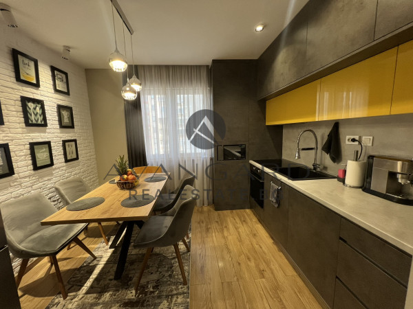 Многостаен