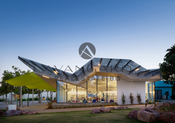 Четири стаен апартамент до ключ обзаведен