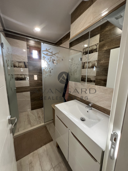 Многостаен