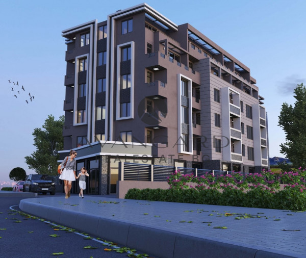 Тристаен апартамент/ Кючук Париж